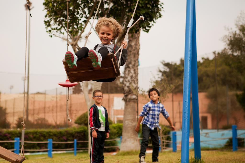 Tui Suneo Kenzi Europa Hotel Agadir Exterior photo Children playing on a swing