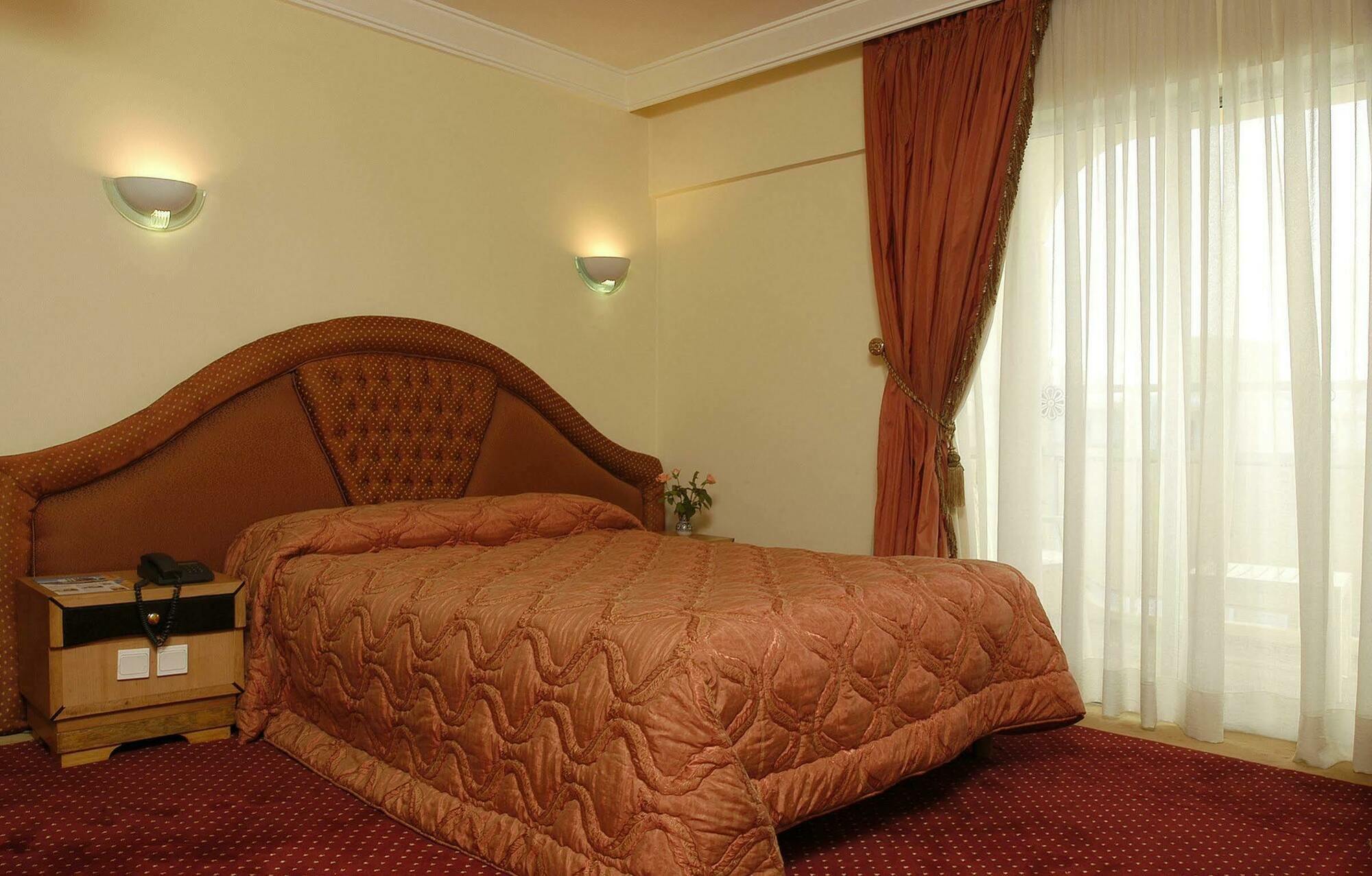 Tui Suneo Kenzi Europa Hotel Agadir Exterior photo A bedroom at the hotel